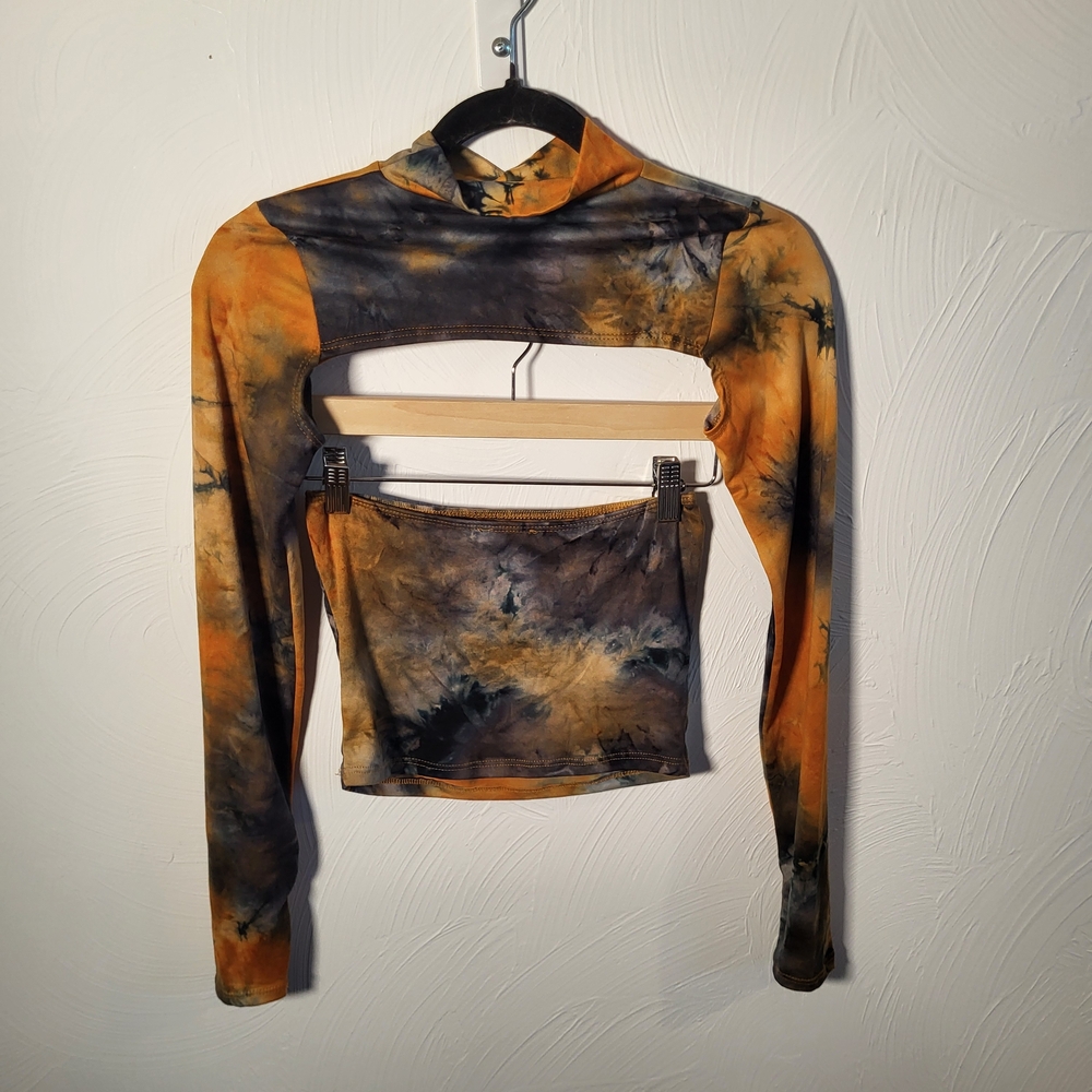 Fashion Nova Tie-Dye Cut-Out Crop Top - Orange and Black